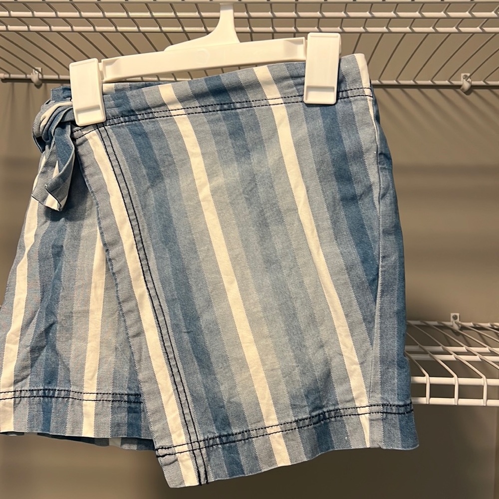 NWT * Habitual Girls Denim Skirt Size 10